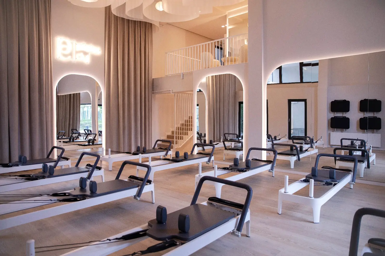 Studio Pilates Cluj cu aparate reformer